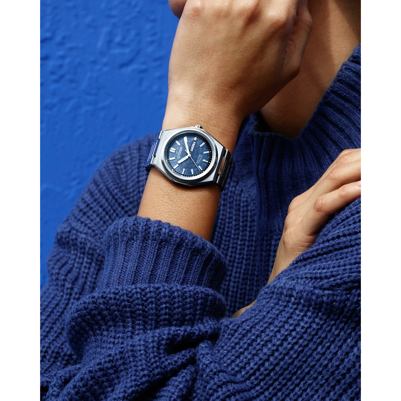 Reloj Citizen Azul Zenshin Three-hand Super Titanio AW0130-85L | Elegancia relojería